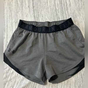Xs under armour shorts